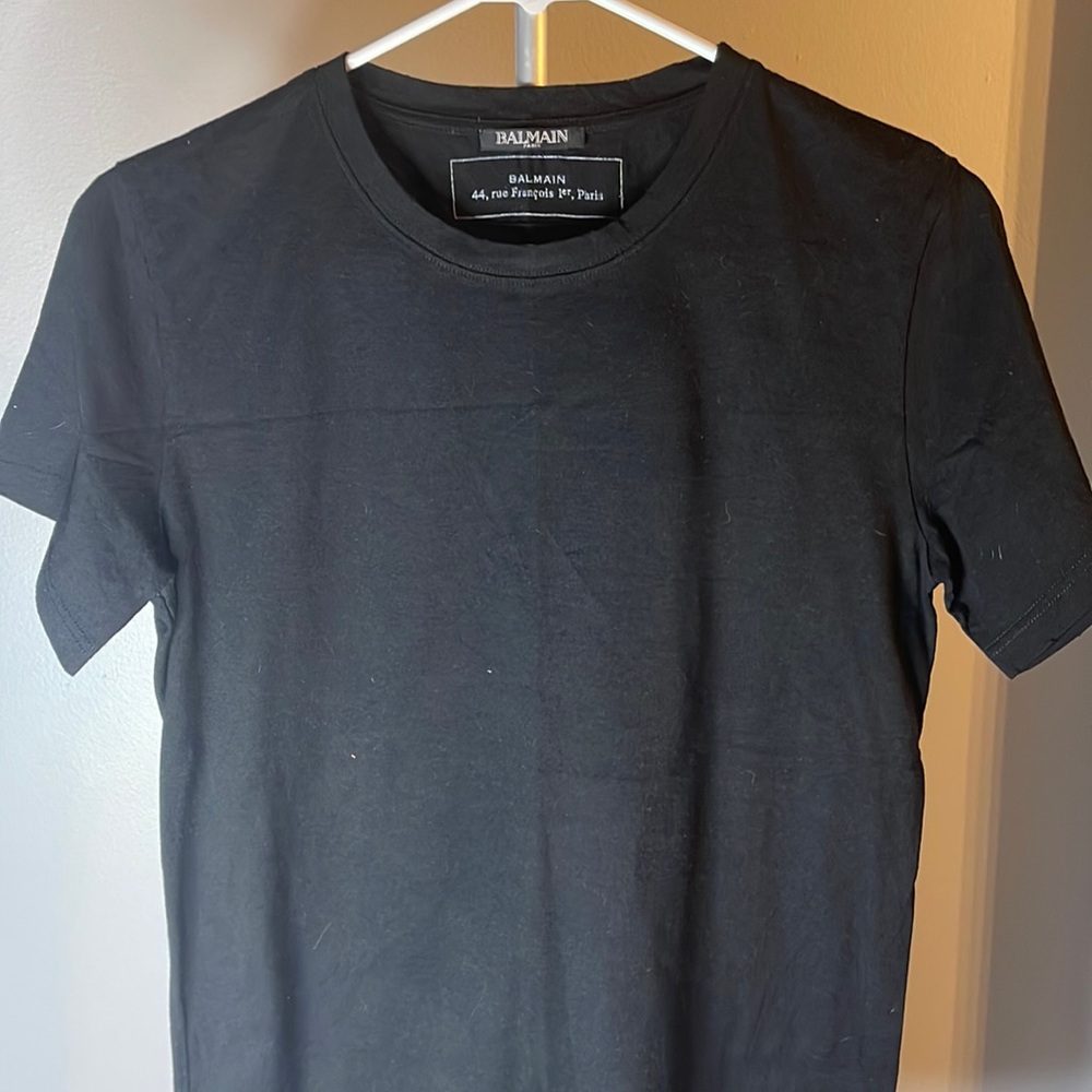 Great condition pre loved balmain plainT shirt medium fit